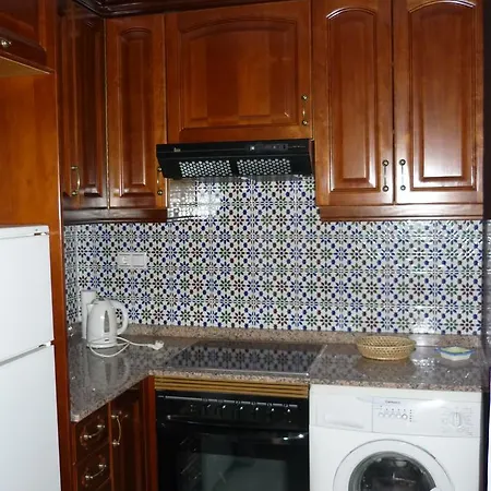 Апартаменты Apartamento Las Atalayas 3 Торевьиа